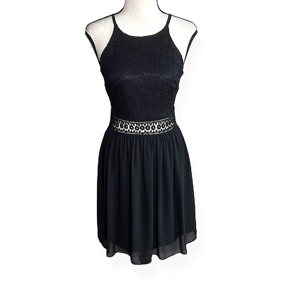 BCX Black Lace Mini Dress Stretchy A-Line w/ Crochet Waist Feminine Minimalist - Picture 1 of 15